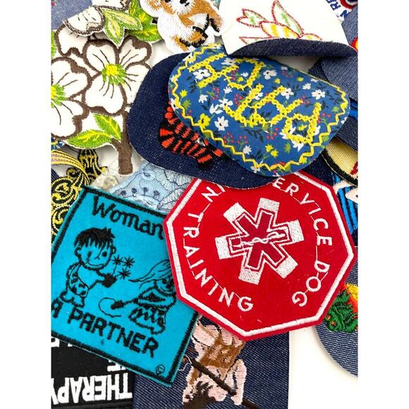 150 PC Assorted Sewing Applique Patches Iron on Sew On NEW Mixed Sequin Crafting - Picture 6 of 16